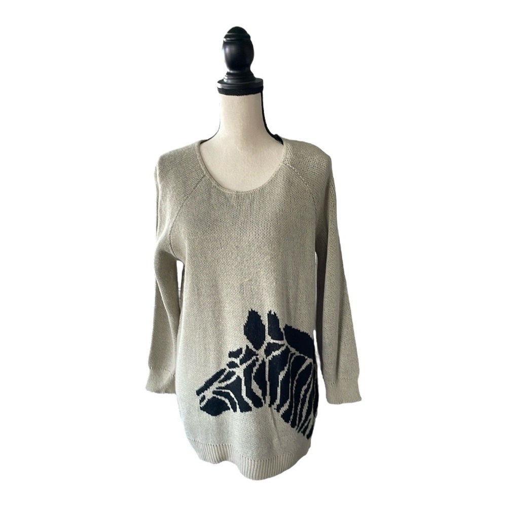 ♥️Cotton Emporium♥️women’s Zebra print sweater size (XL)